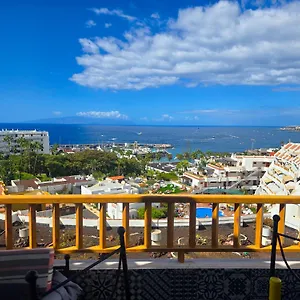 amazing-apartment-with-wonderful-views-of-puerto-colon.in-canary-islands.com/